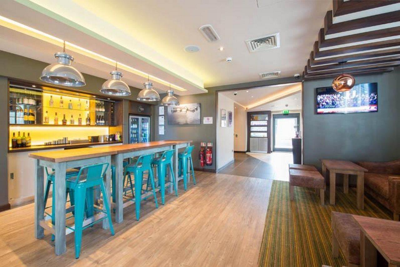 Premier Inn Leek Town Centre Dış mekan fotoğraf