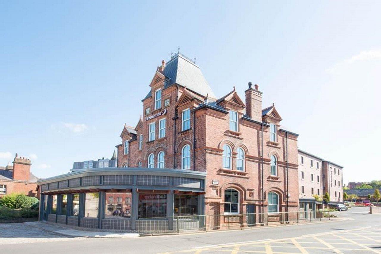 Premier Inn Leek Town Centre Dış mekan fotoğraf